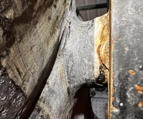 Flange connection in need of repair